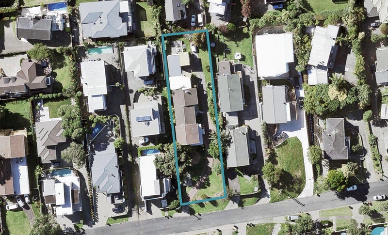 2/36 Masterton Road, Rothesay Bay, Auckland - Carousel 1