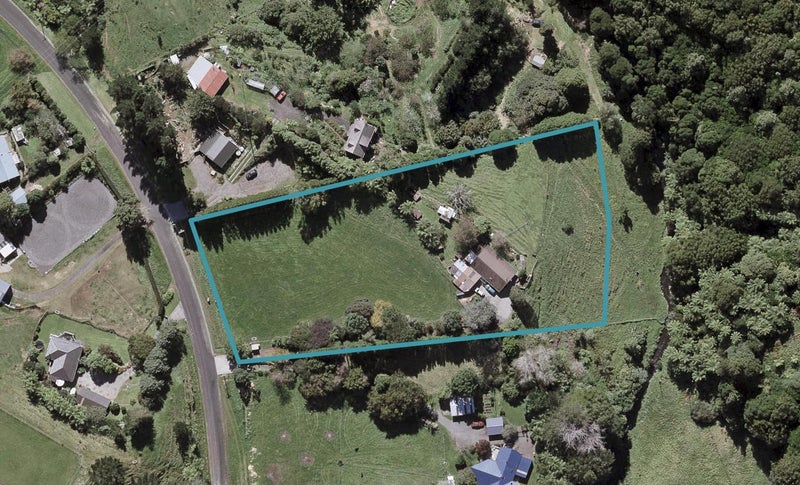 25 Hadley Drive, Ridgewood, New Plymouth - Carousel 1