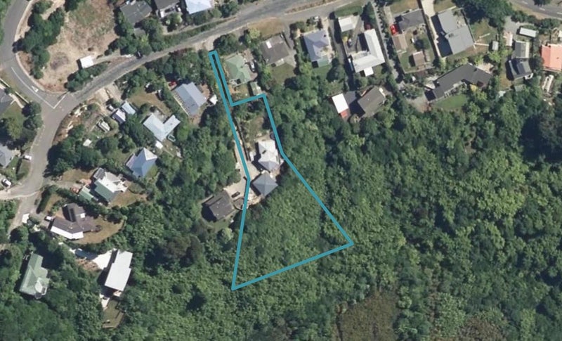 169 Park Road, Belmont, Lower Hutt - Carousel 1
