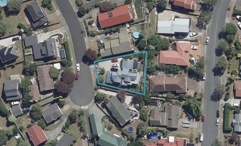 15 Houhere Place, Pukete, Hamilton - Carousel 1