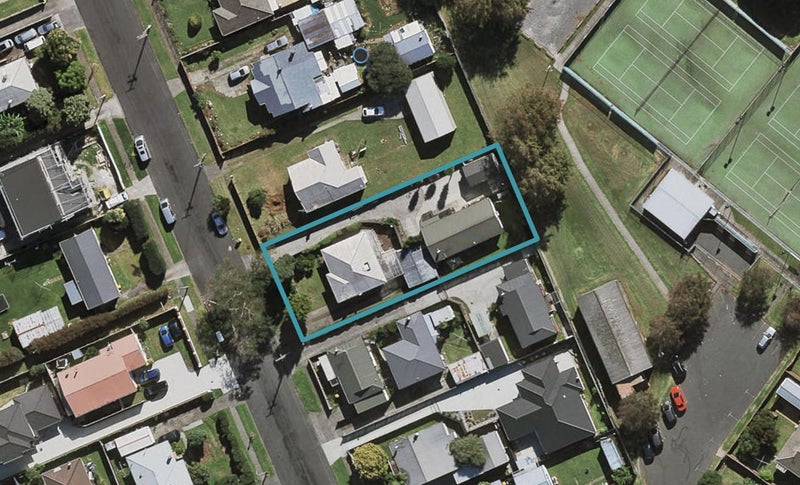 1/16 York Road, Papatoetoe, Auckland - Carousel 1
