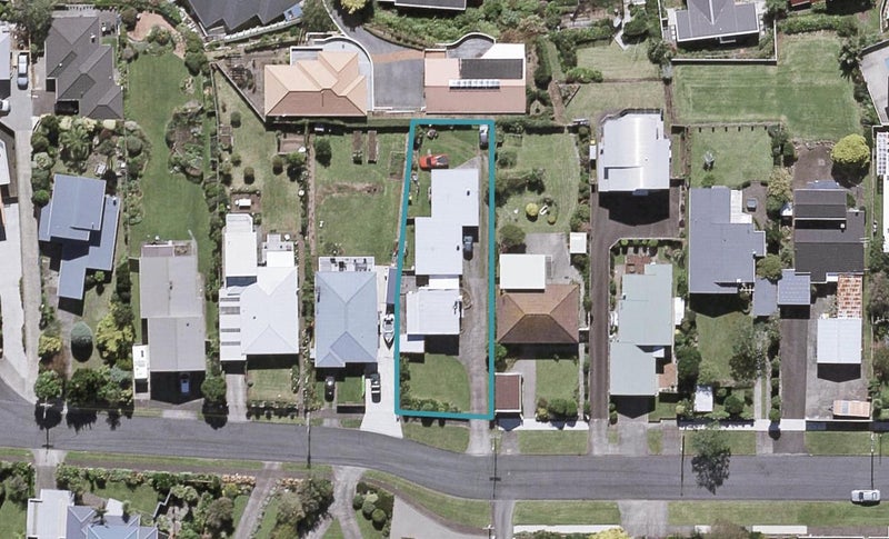 15 Skinner Street, Blagdon, New Plymouth - Carousel 1