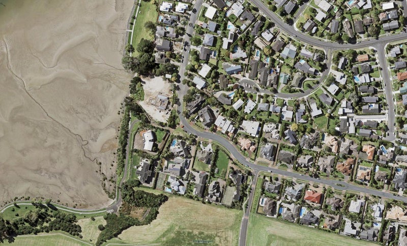6 Manor Park, Sunnyhills, Auckland - Carousel 1