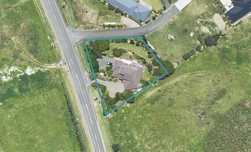 131 Kaitemako Road, Welcome Bay, Tauranga - Carousel 1