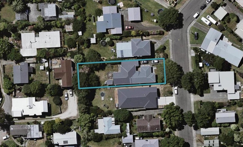 113 Alexander Road, Raumati Beach, Paraparaumu - Carousel 1