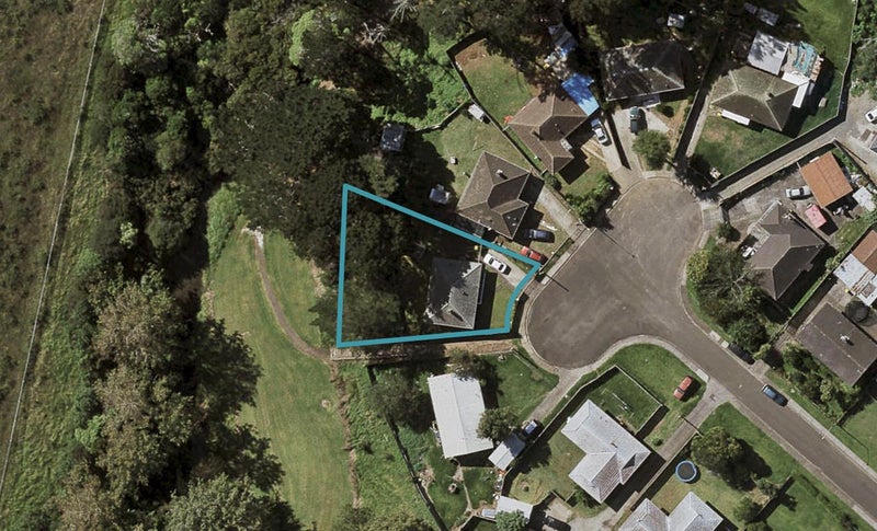 17 Eccles Place, Otara, Auckland - Carousel 1