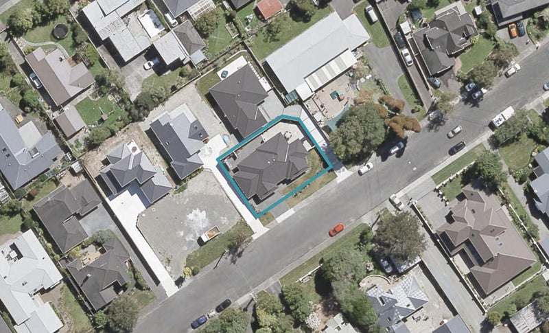 9 Marlborough Street, Silverstream, Upper Hutt - Carousel 1