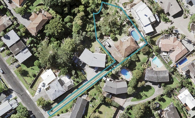 17 Liston Crescent, Cockle Bay, Auckland - Carousel 1