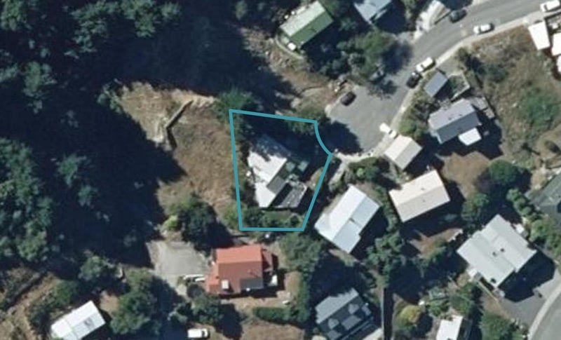 14 Caples Place, Fernhill, Queenstown - Carousel 1