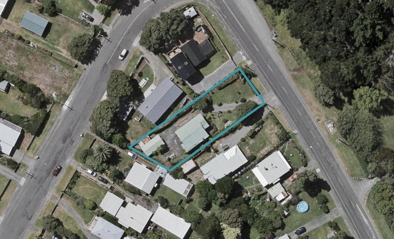 27 Rangiuru Road, Otaki Beach, Otaki - Carousel 1