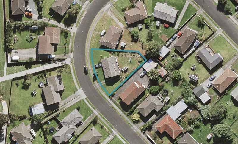 37 Heyford Close, Mangere, Auckland - Carousel 1
