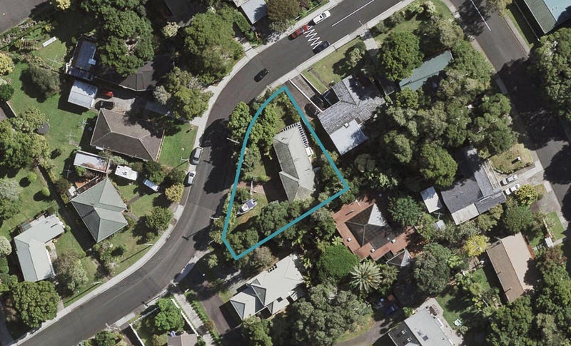 35 Kelvyn Grove, Hillpark, Auckland - Carousel 1