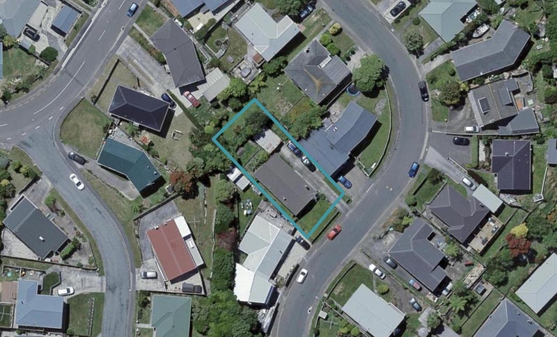 23 Bellringer Crescent, Newlands, Wellington - Carousel 1