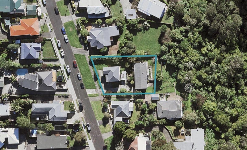2/18 Huka Road, Birkenhead, Auckland - Carousel 1