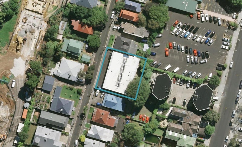 49B Seafield View Road, Grafton, Auckland - Carousel 1