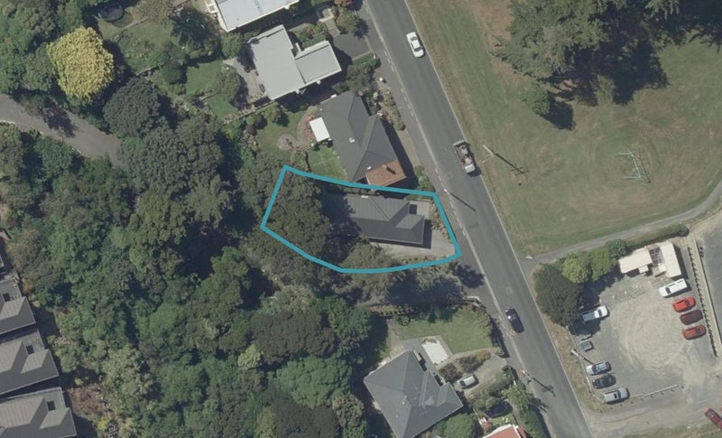 80 Eglinton Road, Mornington, Dunedin - Carousel 1