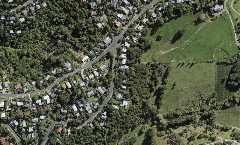 34 Karaka Road, Oneroa, Waiheke Island - Carousel 1