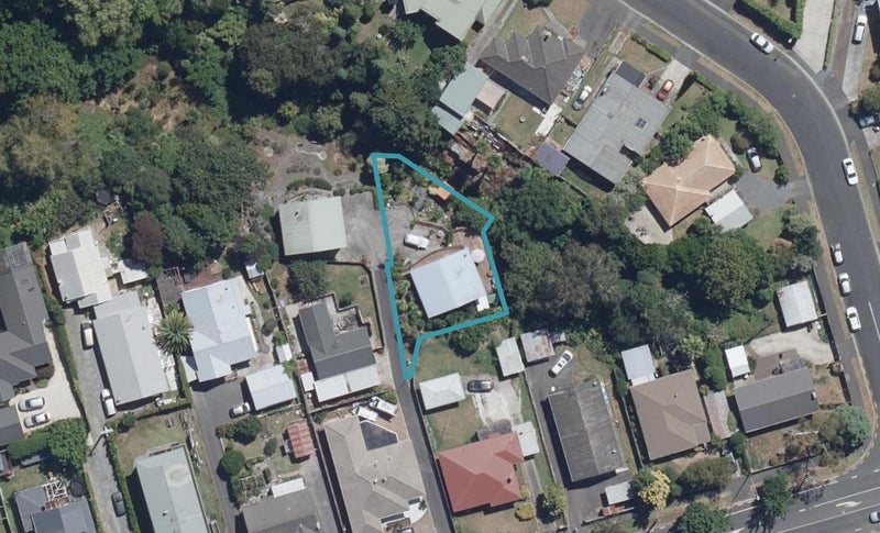 97 Clyde Street, Hamilton East, Hamilton - Carousel 1