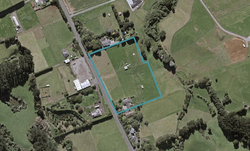 169 Egmont Road, Hillsborough, New Plymouth - Carousel 1