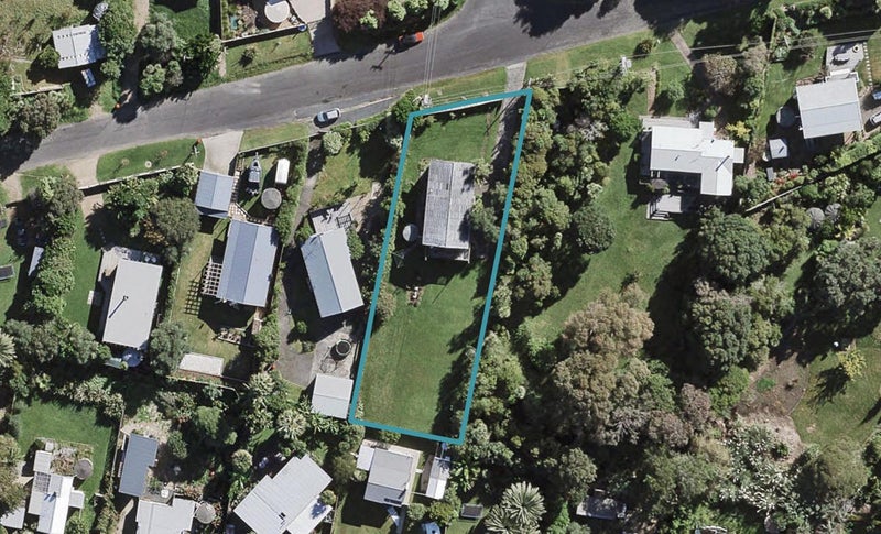 9 Matai Road, Oneroa, Waiheke Island - Carousel 1