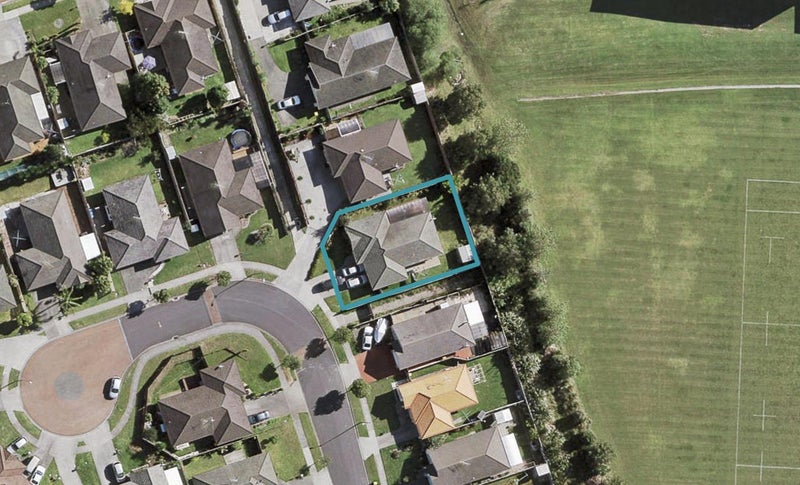 29 Ironstone Place, Randwick Park, Auckland - Carousel 1