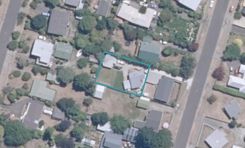 9 Parata Street, Two Mile Bay, Taupo - Carousel 1