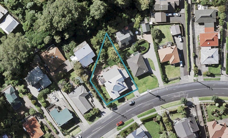 56 Uxbridge Road, Mellons Bay, Auckland - Carousel 1