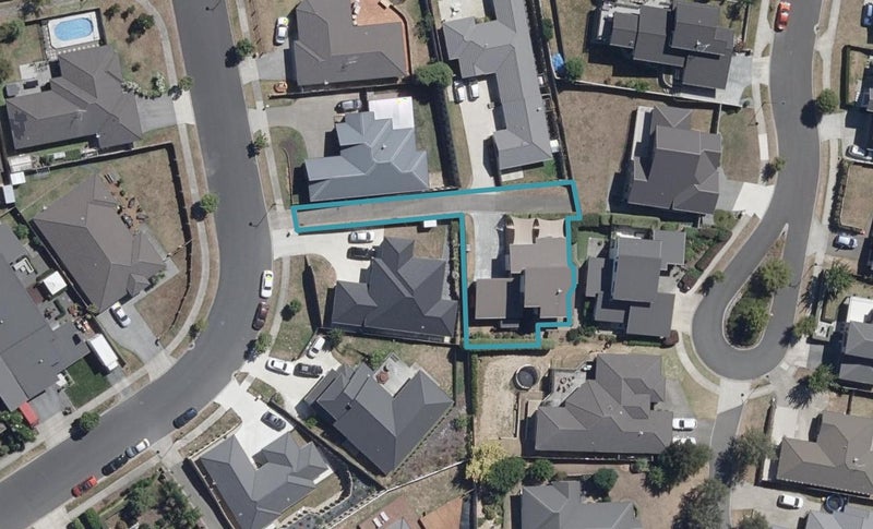 16 Heathfield Avenue, Huntington, Hamilton - Carousel 1
