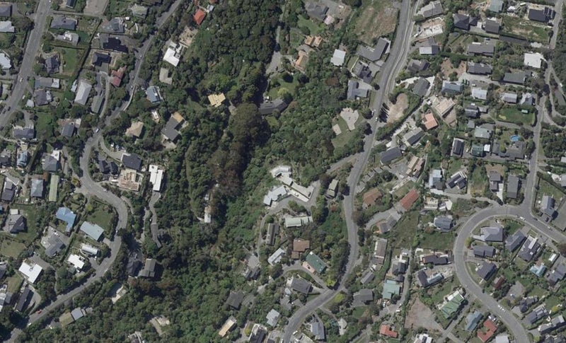 8 Cadiz Lane, Mount Pleasant, Christchurch - Carousel 1