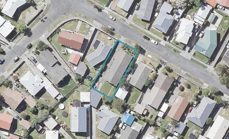 1/15 Kaponga Street, Wainuiomata, Lower Hutt - Carousel 1