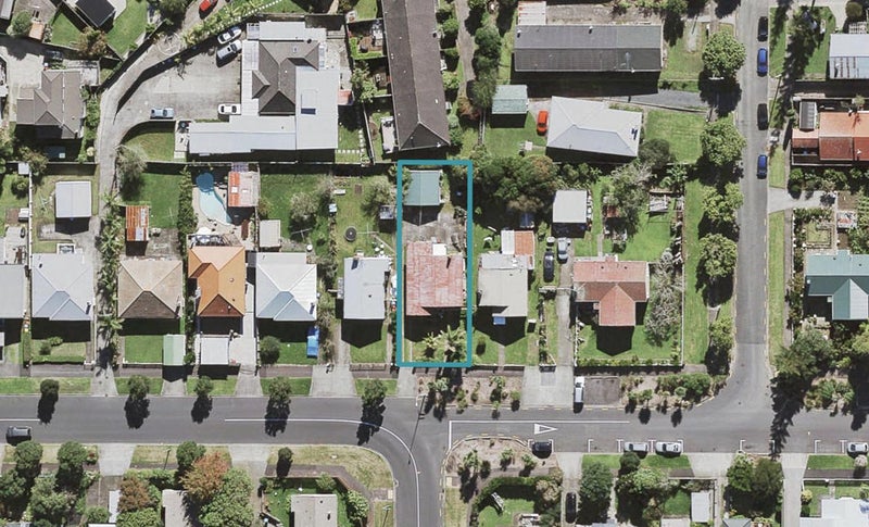 56 Ivanhoe Road, Grey Lynn, Auckland - Carousel 1