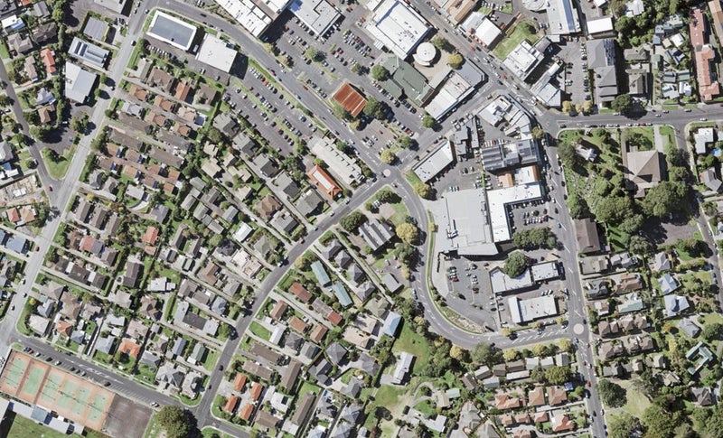 32A Moore Street, Howick, Auckland - Carousel 1