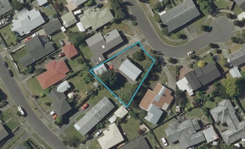 11 Kapiti Place, Awapuni, Palmerston North - Carousel 1