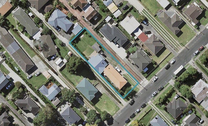 2/25 Dominion Street, Takapuna, Auckland - Carousel 1