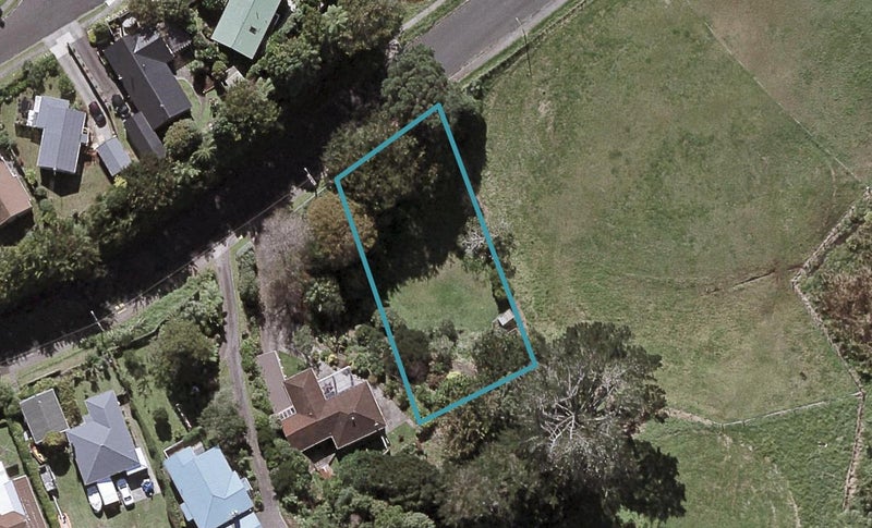 11 Davies Road, Hurdon, New Plymouth - Carousel 1