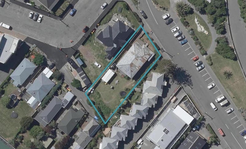 52 Esplanade, Sumner, Christchurch - Carousel 1