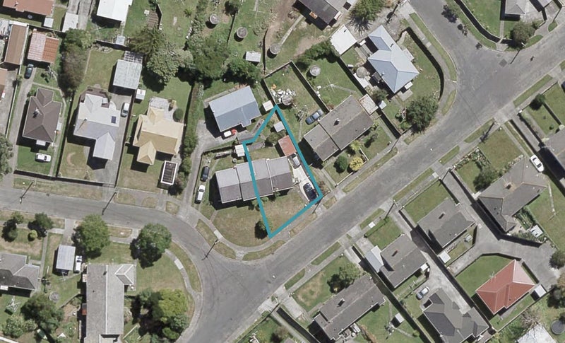 17 Athlone Crescent, Boulcott, Lower Hutt - Carousel 1