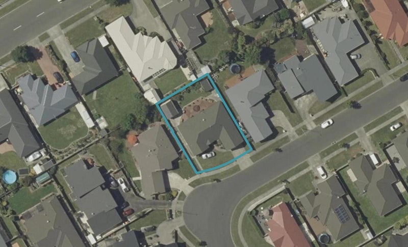 18 Branigan Parade, Kelvin Grove, Palmerston North - Carousel 1