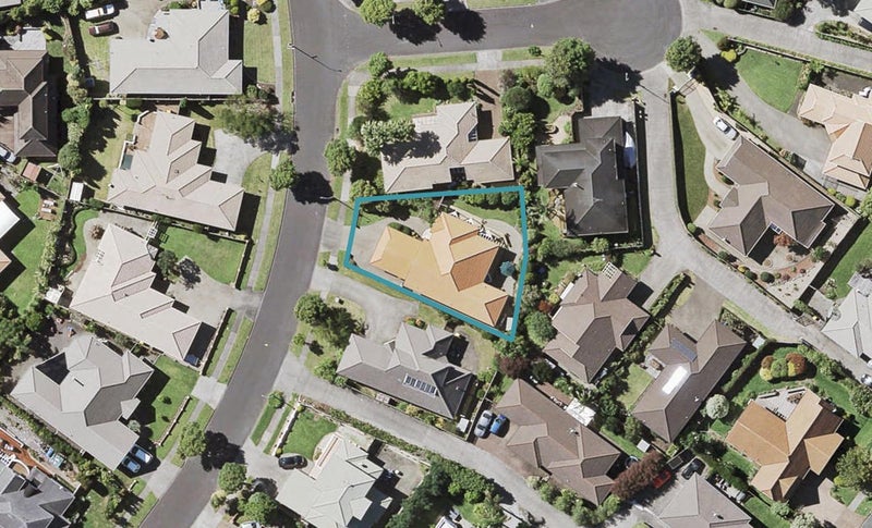 23 Matterhorn Crescent, Northpark, Auckland - Carousel 1