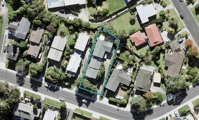 1/15 Glamorgan Drive, Torbay, Auckland - Carousel 1