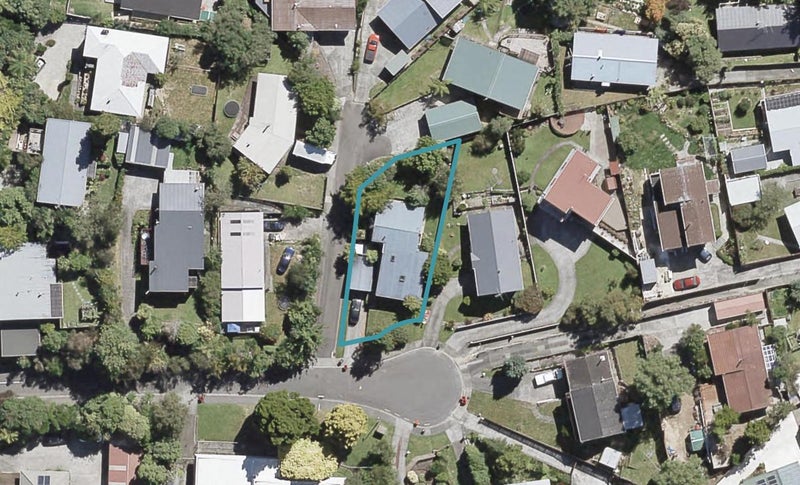 15 Radiata Grove, Brown Owl, Upper Hutt - Carousel 1