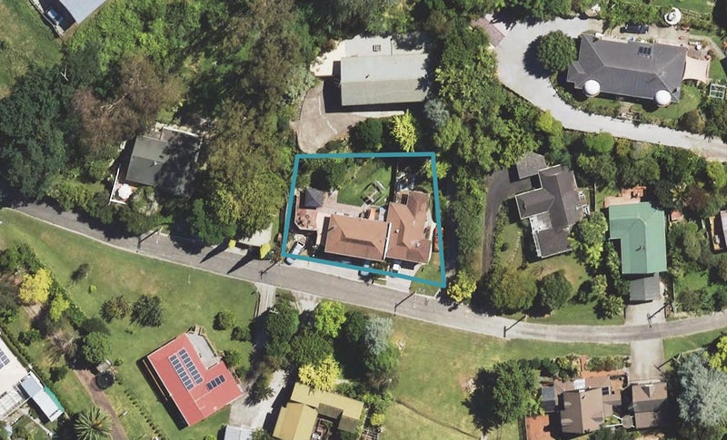 4B Adams Road, Whataupoko, Gisborne - Carousel 1