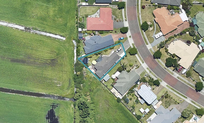 34 Bahamas Key, Papamoa Beach, Papamoa - Carousel 1