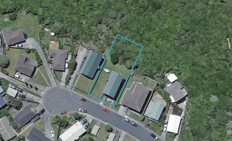 20 Fernhaven Grove, Newlands, Wellington - Carousel 1