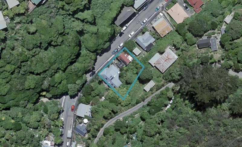 71 Holloway Road, Aro Valley, Wellington - Carousel 1