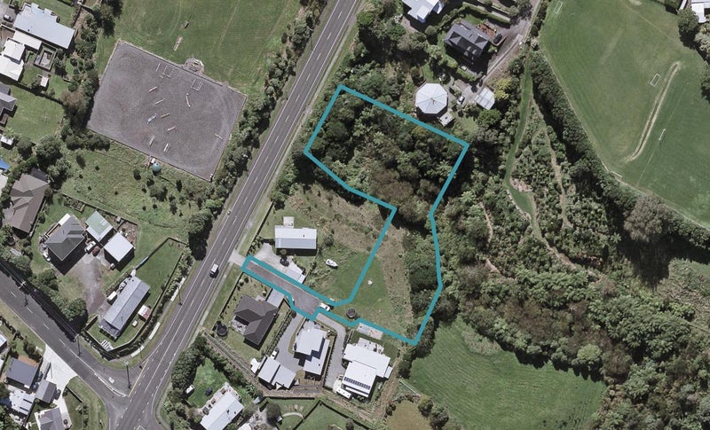 1185C South Road, Oakura, Oakura - Carousel 1