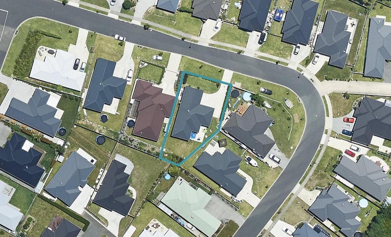 59 Fairfax Crescent, Pyes Pa, Tauranga - Carousel 1