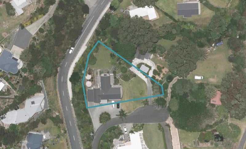 1 Doris Street, Mangawhai Heads, Mangawhai - Carousel 1