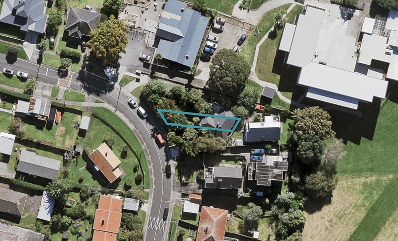 2/25 Shorwell Street, Sandringham, Auckland - Carousel 1