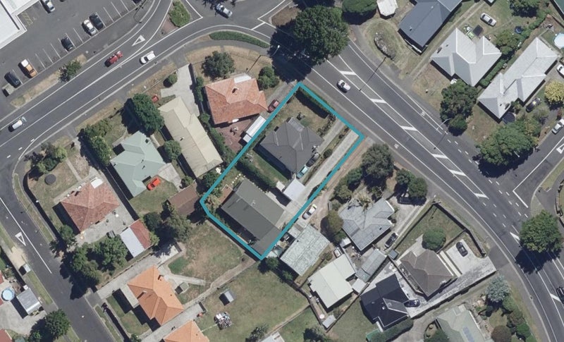 415 Peachgrove Road, Fairfield, Hamilton - Carousel 1